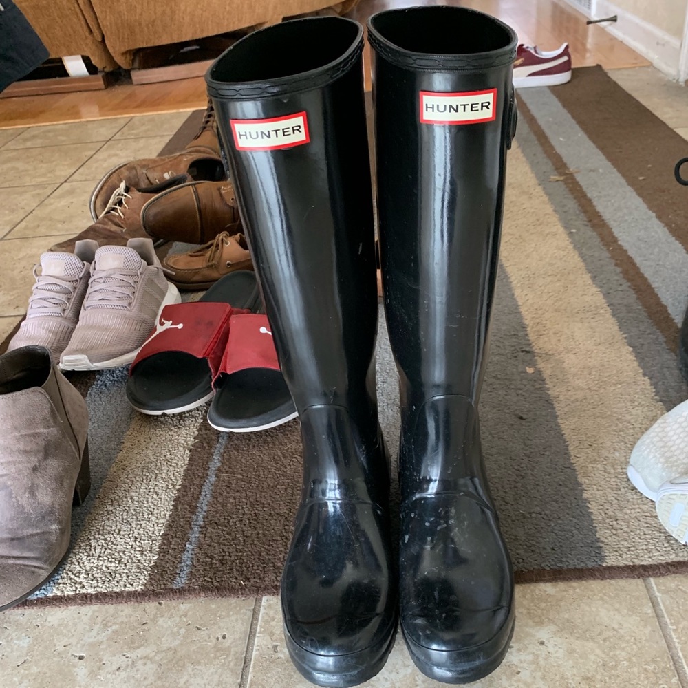 Glossy Black Hunter Boots